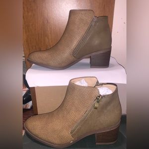 Women ankle boots